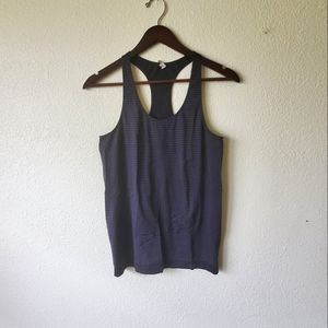 Women's Under Armour xl tank